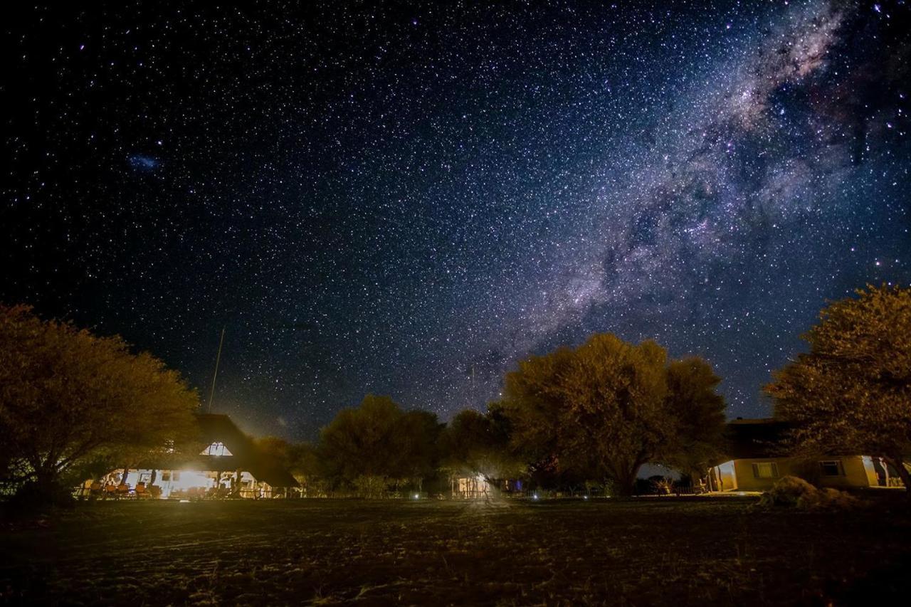 Grassland Safari Lodge Ghanzi Luaran gambar